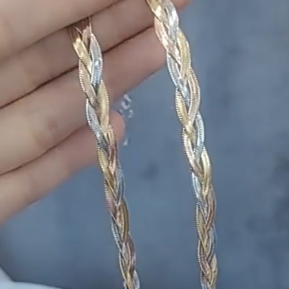 𝅺New Tri-Color Gold Double Twist Snake Herringbone Necklace - Picture 3 of 15